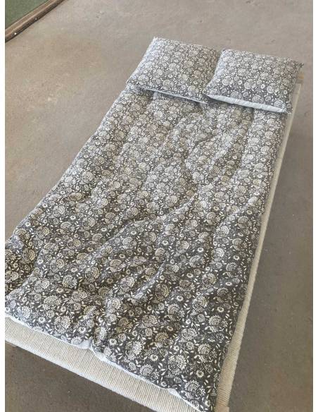 Edredon floral pour lit indien