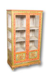 Armoire en bois, style vintage, motif floral et rangements spacieux