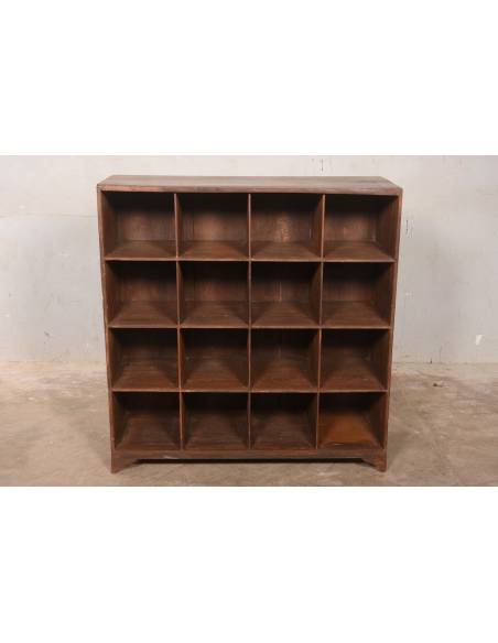 Étagère en bois 16 cases – Pratique et élégante pour tous vos objets
