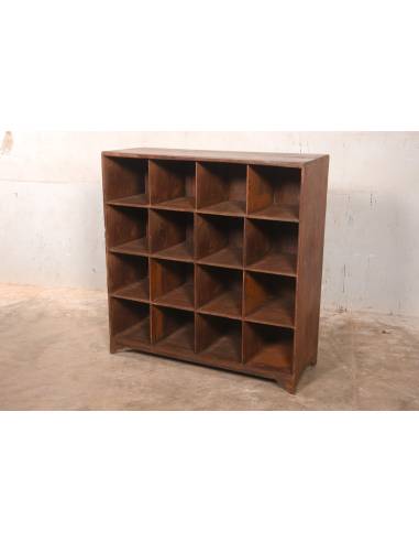 Étagère en bois 16 cases – Pratique et élégante pour tous vos objets