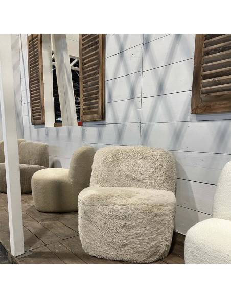 Fauteuil fausse fourrure Belle Rive Megève | La Madeleine Déco