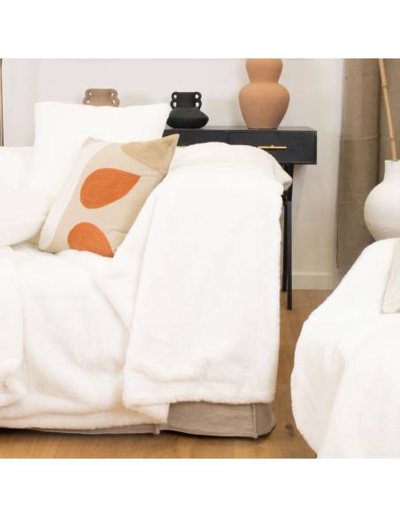 Plaid fausse fourrure DELICATESSE | La Madeleine Déco