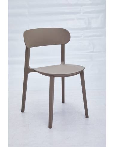 Chaise en plastique COMAN | La Madeleine Déco
