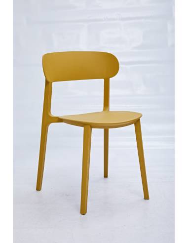 Chaise en plastique COMAN | La Madeleine Déco
