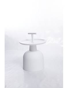 Table basse en plastique | La Madeleine Déco