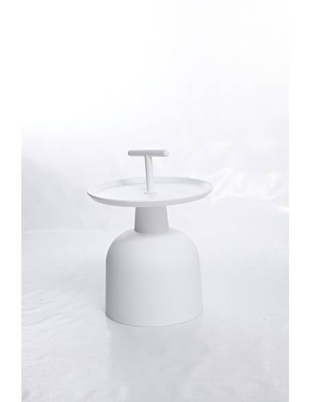 Table basse en plastique | La Madeleine Déco