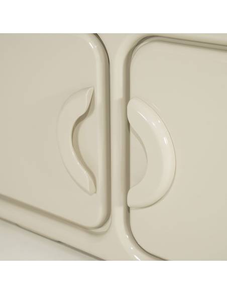 Meuble TV rétro laqué GUBBY ivoire | La Madeleine Déco