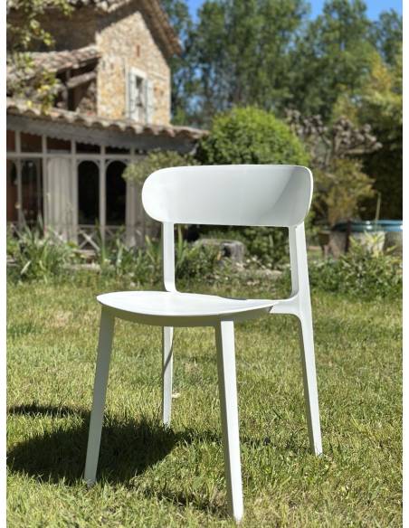 Chaise en plastique COMAN | La Madeleine Déco