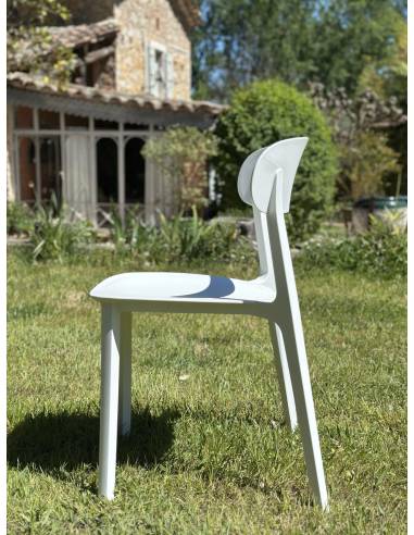 Chaise en plastique COMAN | La Madeleine Déco