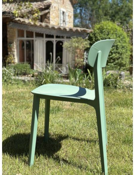 Chaise en plastique COMAN | La Madeleine Déco