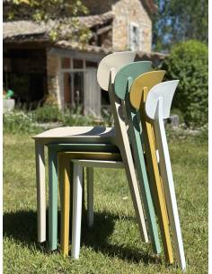 Chaise en plastique COMAN | La Madeleine Déco